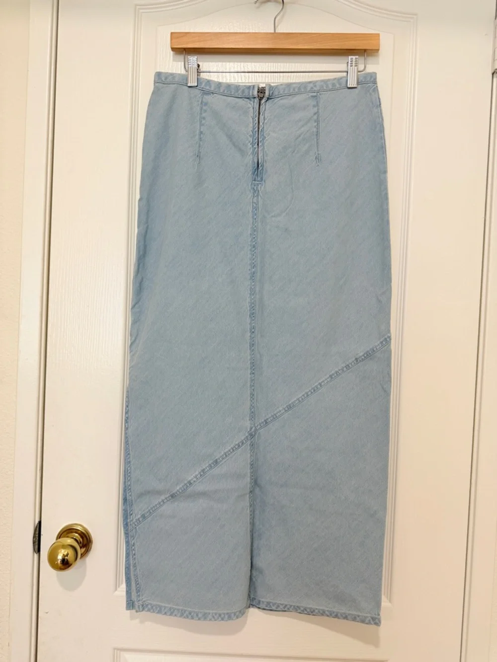 Free People Denim Midi Skirt Size 8 Light Blue Side Slit Panel Stitching NWT - Picture 4 of 5